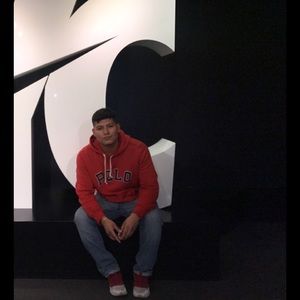 Meet your Posher, Jonathan